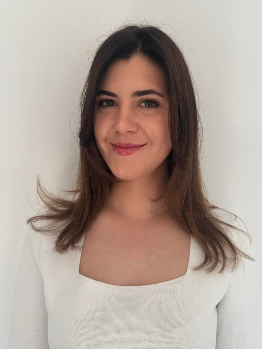 Dr. Andreea-Diana Anghel